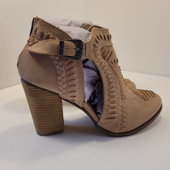 Not Rated Women's NWT‎ Nara Cutout Western Chunky Heel Booties Size 10 - Picture 2 of 11